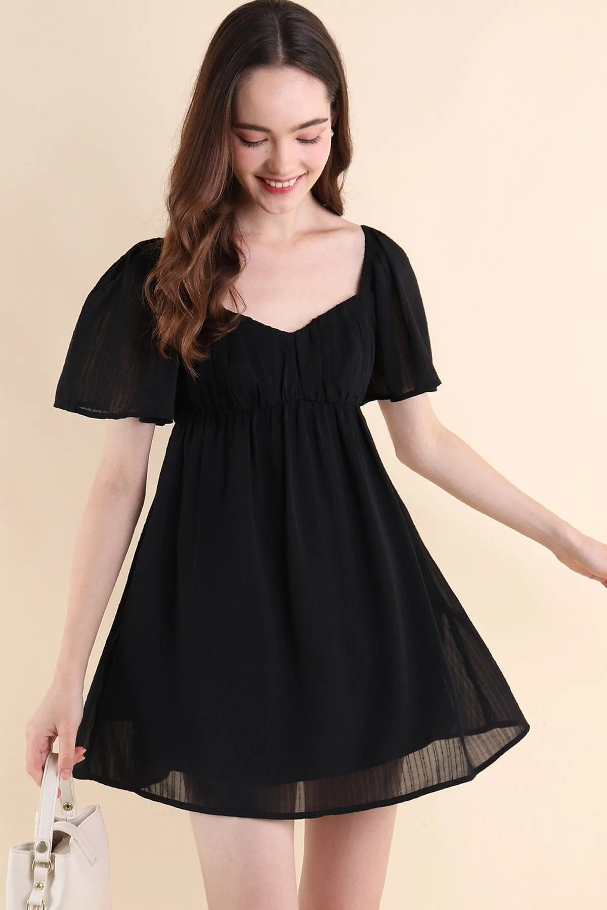 ALLIE SLEEVED BABYDOLL DRESS IN BLACK