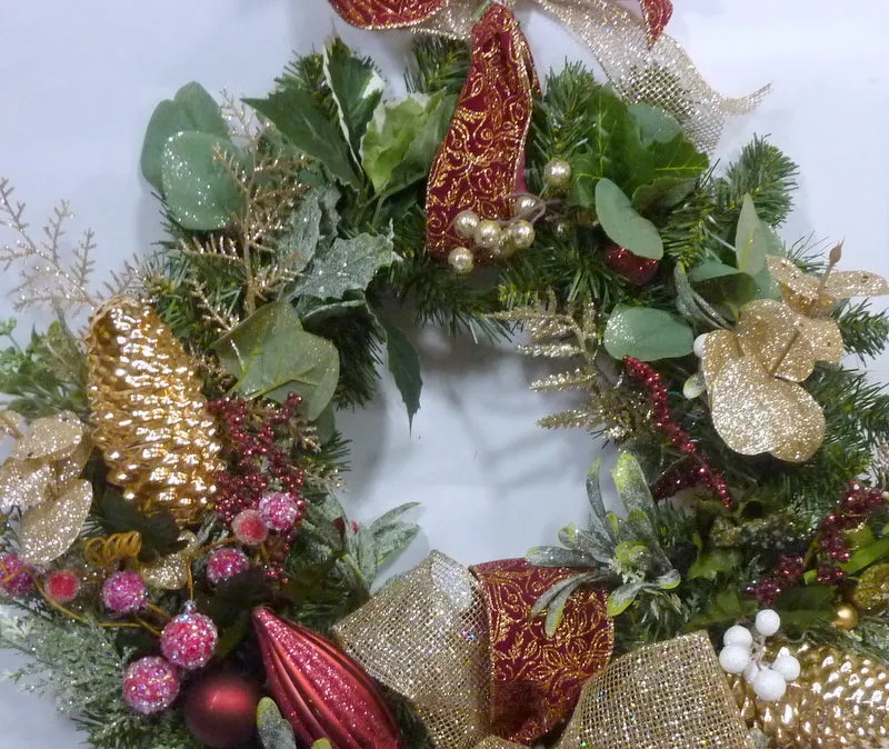 Christmas Wreath, Burgundy and Gold Christmas wreath