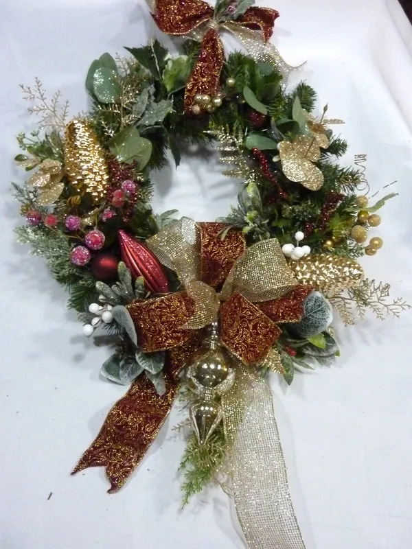 Christmas Wreath, Burgundy and Gold Christmas wreath