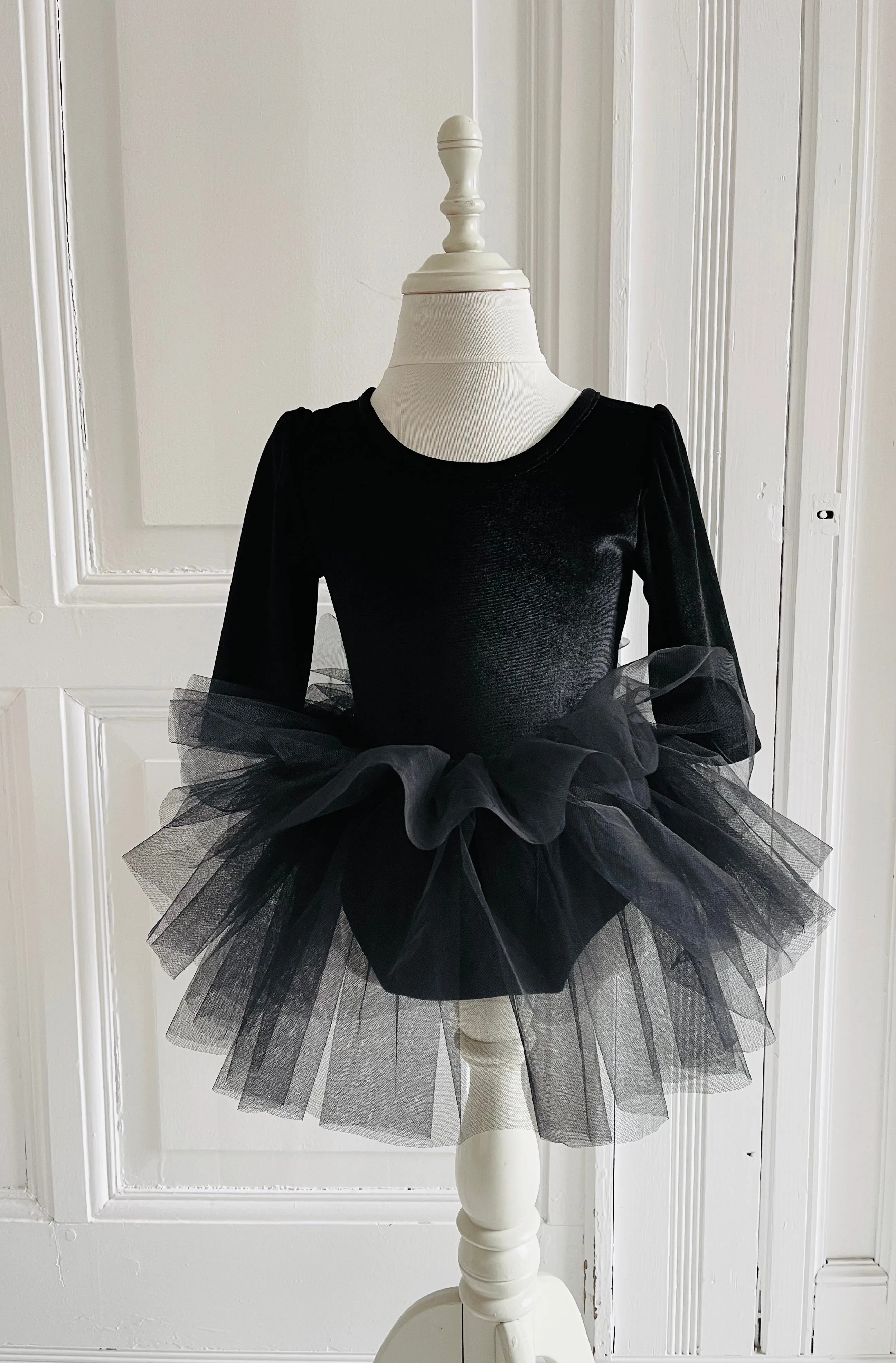 DOLLY UNIVERSE VELVET PLANET TUTU DRESS black