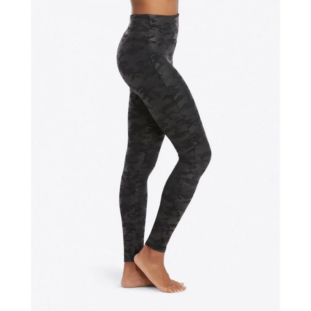 Faux Leather Camo Leggings SPANX - Matte Black Camo