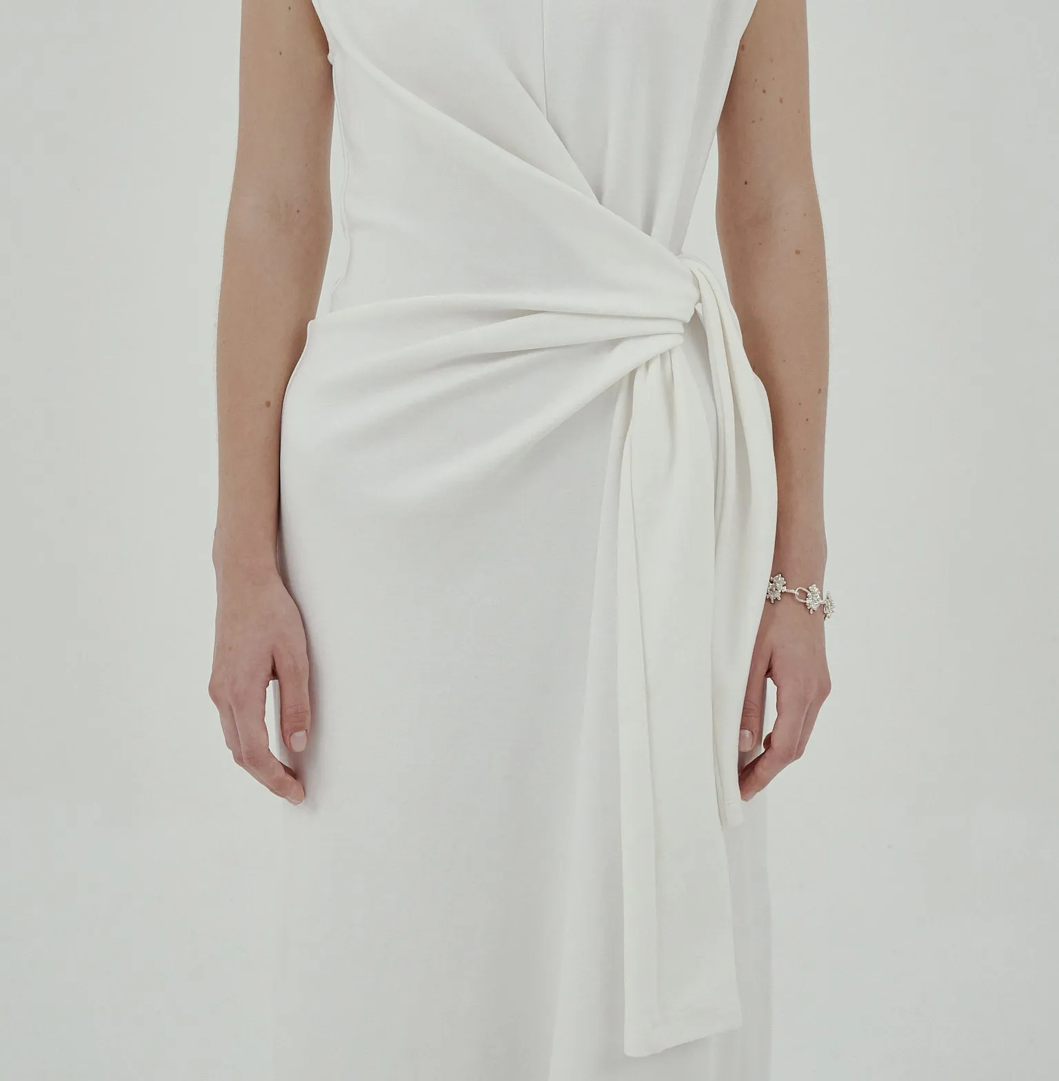 GOEN.J Knotted detail sleeveless cotton-jersey midi dress - White