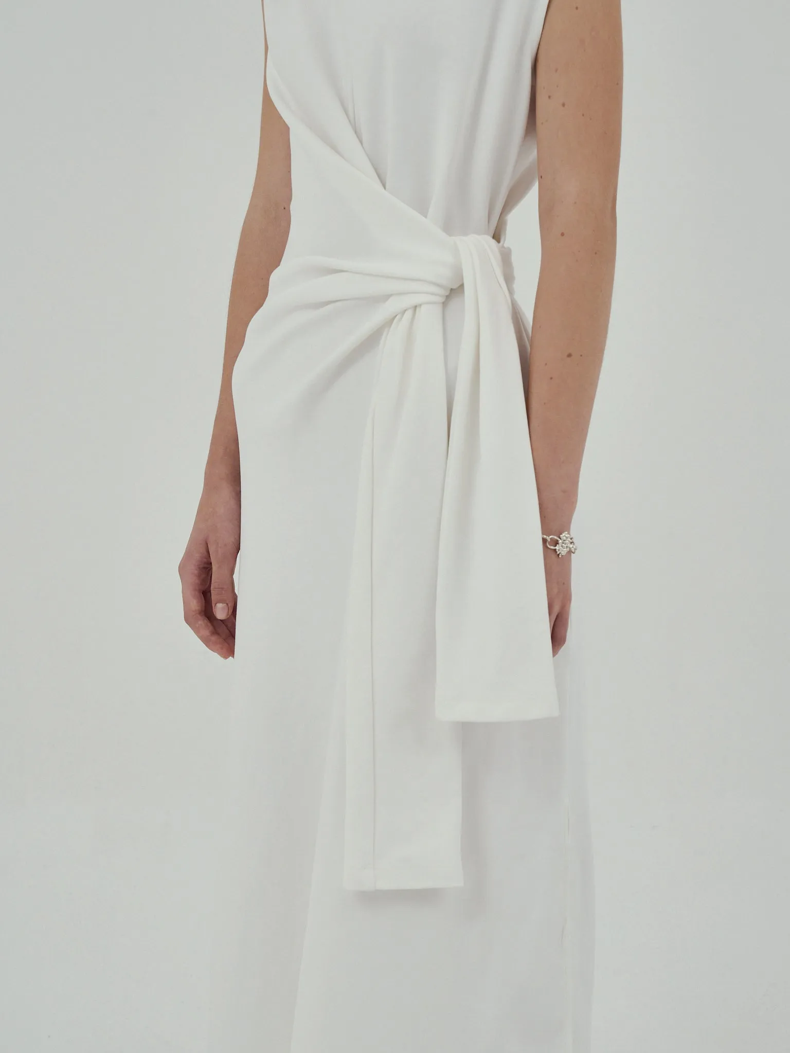 GOEN.J Knotted detail sleeveless cotton-jersey midi dress - White