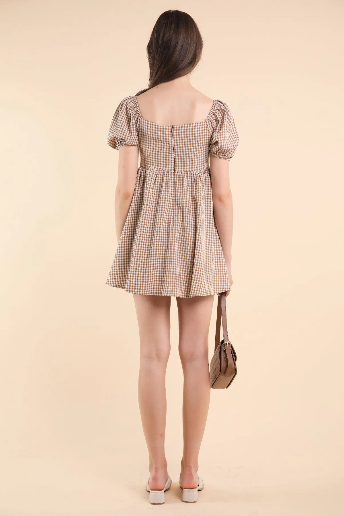 LOUISA BABYDOLL GINGHAM ROMPER DRESS IN GINGERBREAD BROWN