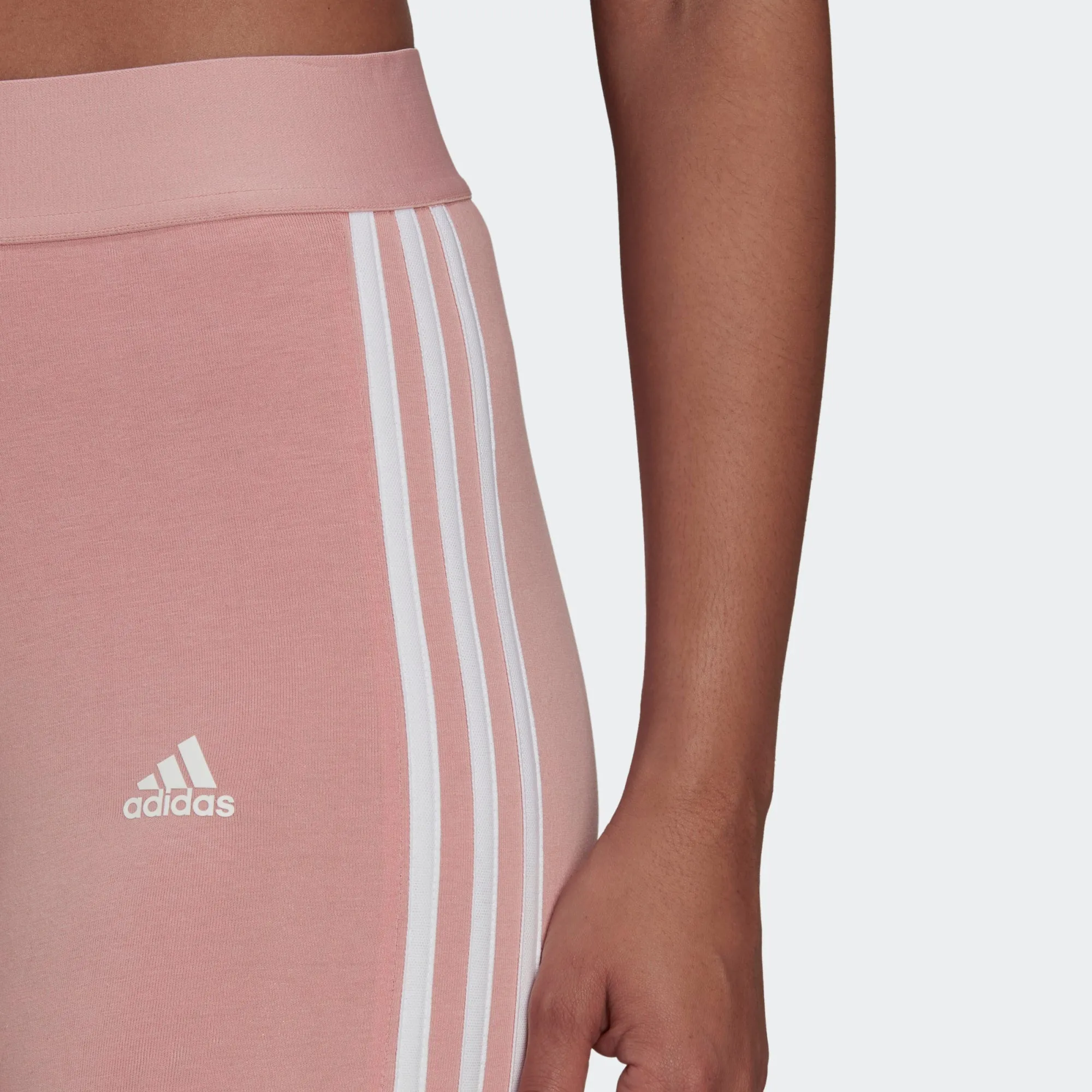 LOUNGEWEAR Essentials 3-Stripes Leggings