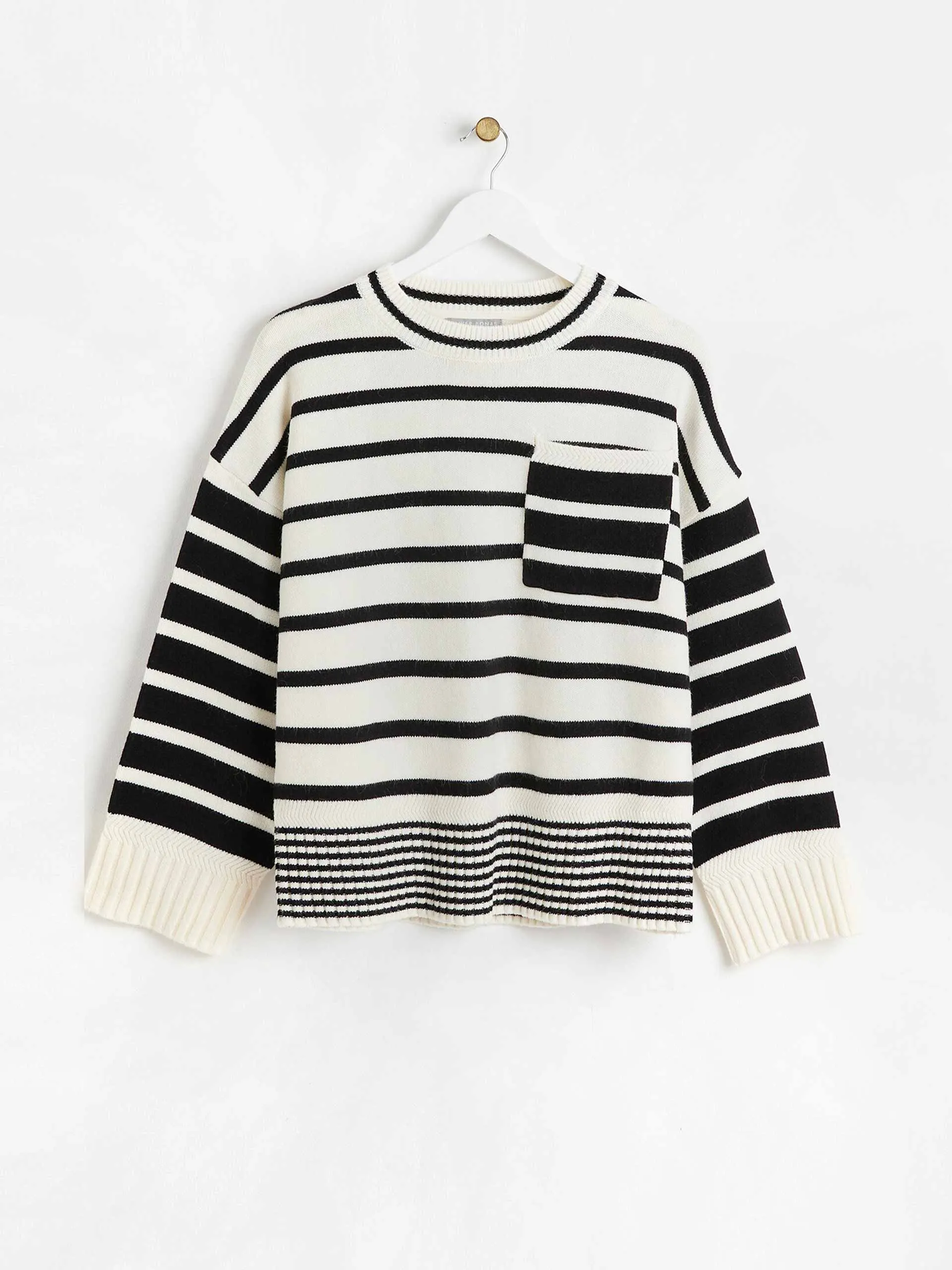 Monochrome stripe pocket jumper