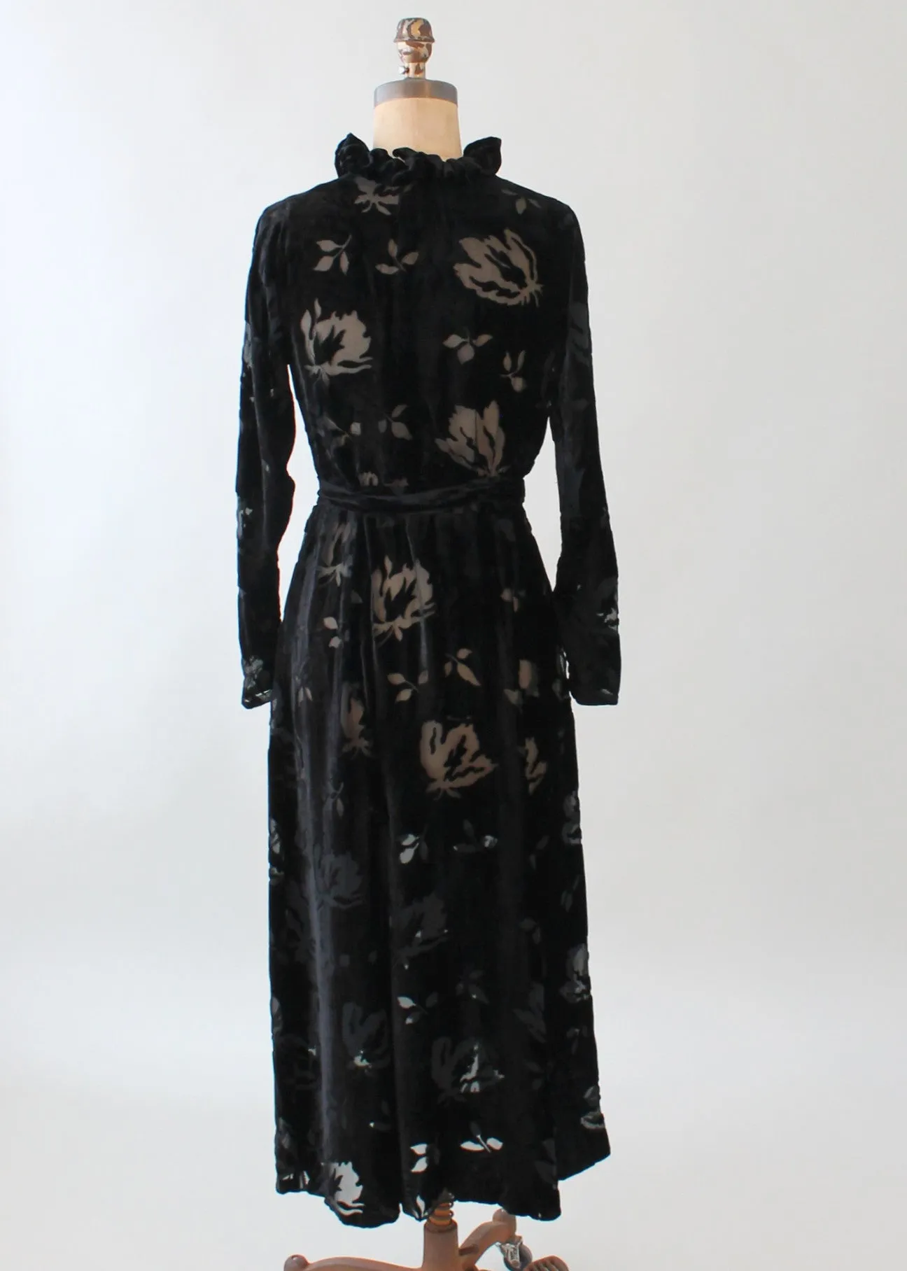 Vintage 1930s Black Burnout Velvet Dress